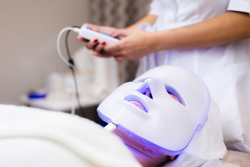 Máscara facial LED: beneficios y eficacia en el cuidado de la piel